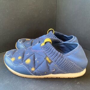Teva ReEmber Sun Moon Celestial Slip On Navy and Yellow Slippers
